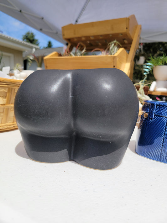 Butt Planter